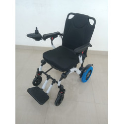 DYNAMIC DESIGN ELECTRIC WHEELCHAIR
